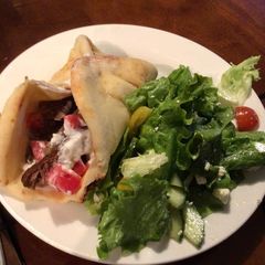 A picture of Chicken pita.