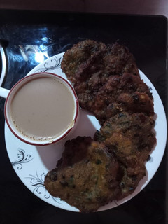 મેથી ના ઢેબરાં (Methi Dhebra Recipe In Gujarati) રેસીપી મુખ્ય ફોટો