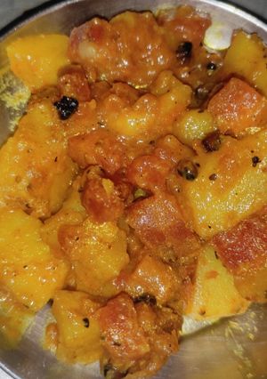 आलू गाजर की सब्जी (Aloo Gajar ki sabzi recipe in hindi) रेसिपी मुख्य फोटो