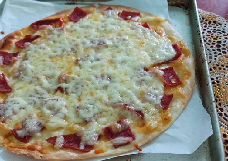 Langkah Mudah untuk Menyiapkan Pizza Tortilla Simple, Menggugah Selera