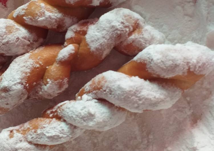 Donas trenzadas