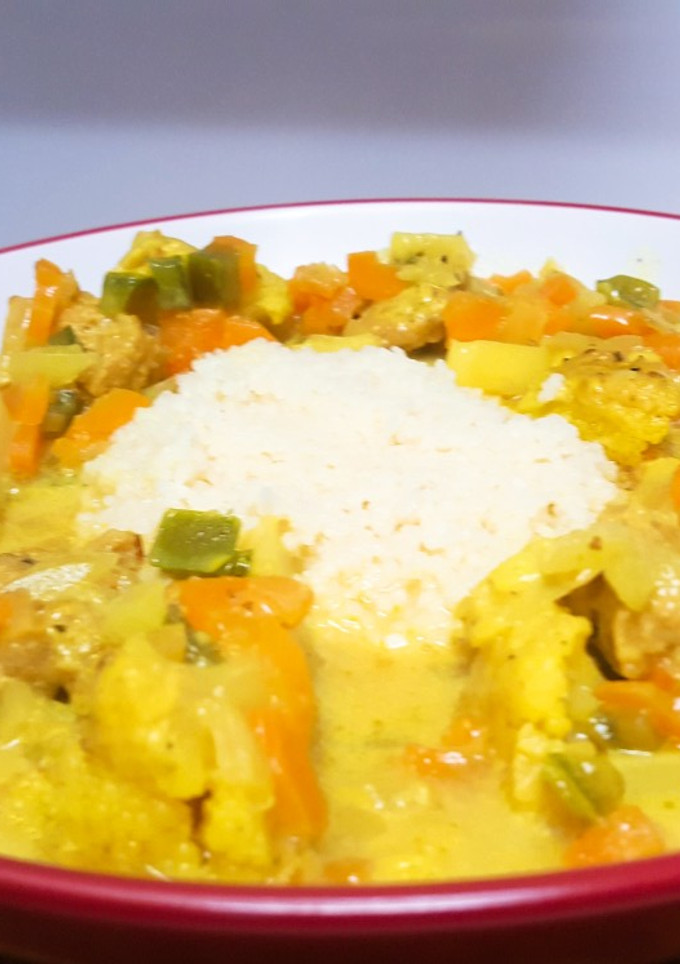 Una foto de Curry de coliflor al estilo indio