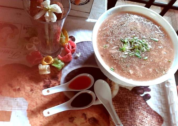 Chicken soup with green onion and chicken wings Recipe
