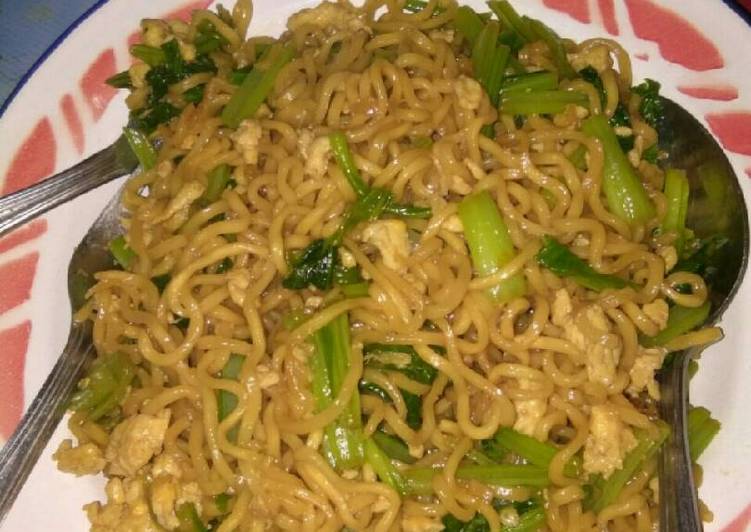 Resep Mie Goreng Rumahan Oleh Uul Alnoer Cookpad