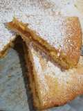 Torta versata con crema all'arancia