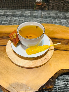 عکسی از دستور دمنوش بابونه و عسل