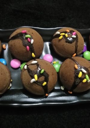 A picture of Appe choco cake.