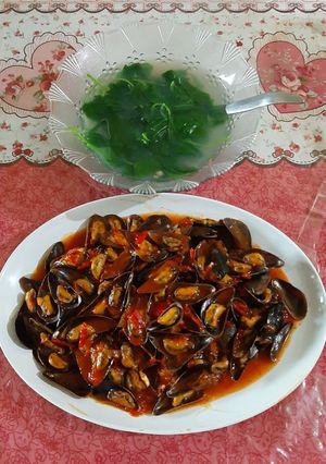 Foto resep Kerang ijo saus padang dan sayur bayam kuah kerang