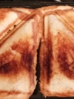 आलू सैंडविच(aloo sandwich recipe in hindi) रेसिपी मुख्य फोटो