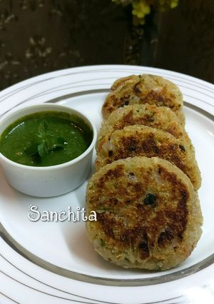 A picture of Dahi ke kheel ke kababs.