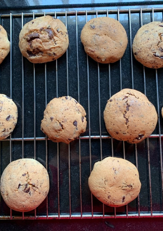 Una foto de Galletas rellenas de chocolate