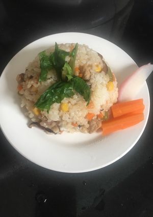 Hình của món Cơm nấu thập cẩm.