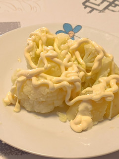 Una foto de Coliflor con mayonesa