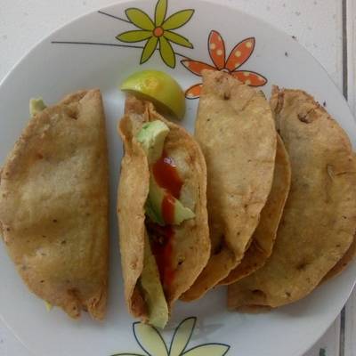 Pescadillas de sardina (quesadillas fritas) Receta de Oli Sandoval- Cookpad