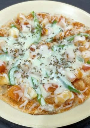 A picture of Thin crust Cheese burst Pizza.