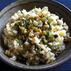 A picture of Celery Leaves Mazegohan.