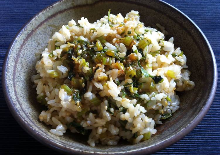 Recipe of Award-winning Celery Leaves Mazegohan