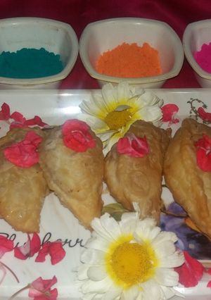 A picture of Mawa gujiya.