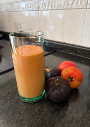 Una foto de Gazpacho “á minha maneira” 🍅 🍹