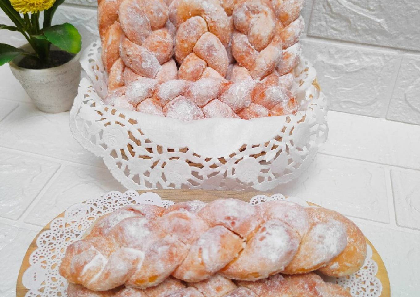 Korean Twisted Doughnuts