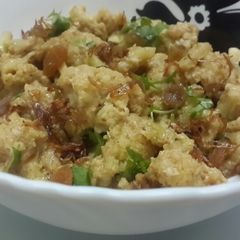 A picture of Gobi Malai Curry in microwave.