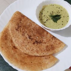 A picture of Red rice dosa.