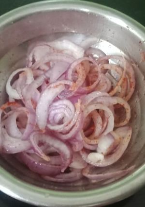 લચ્છા ડુંગળી (Lachha Onion Recipe In Gujarati) રેસીપી મુખ્ય ફોટો