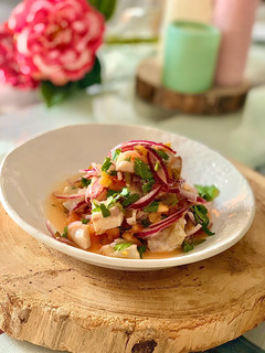Una foto de Ceviche de lubina a mi manera