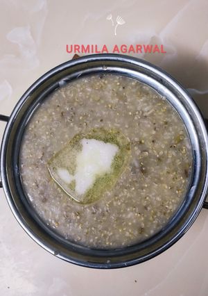बाजरा की खिचड़ी (bajra ki khichdi recipe in Hindi) रेसिपी मुख्य फोटो