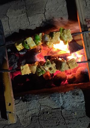પનીર ટીક્કા (Panee Tikka Recipe In Gujarati) રેસીપી મુખ્ય ફોટો
