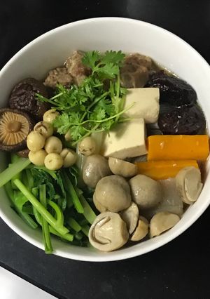 Hình của món Nui tiềm.