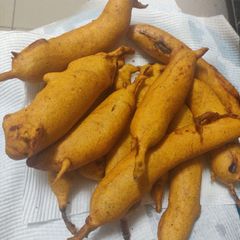 A picture of Mirchi pakoda.