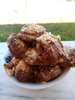 Φωτογραφία της συνταγής Σοκολατένια μπισκότα με επικάλυψη πραλίνας και μπισκότου