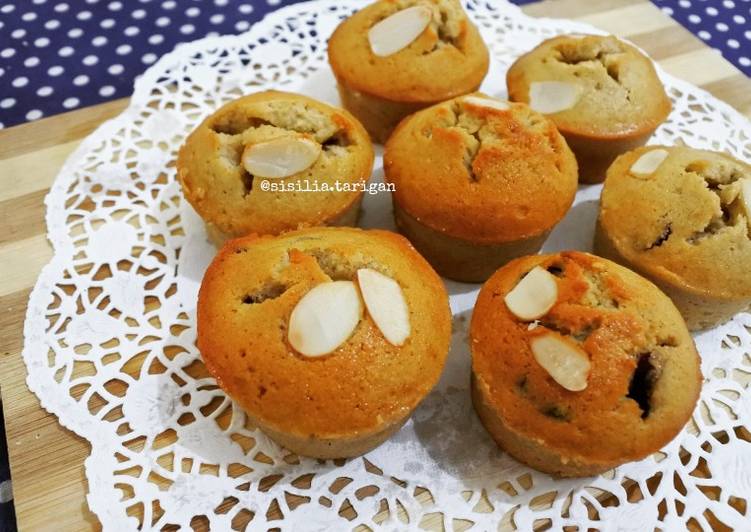 Cranberry Almond Financiers (Putih telur)