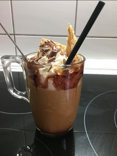 Una foto de Batido de chocolate para niños (con sorpresa para los papis)