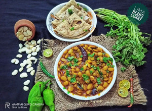 A picture of Gujarati Vaal Nu Shaak (Lima Beans Curry).