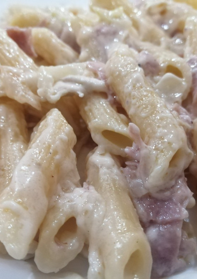 Una foto de Macarrones a la carbonara a mi manera en Mambo