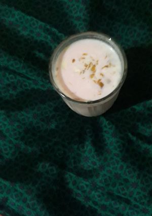 A picture of Rooh afza Shake.