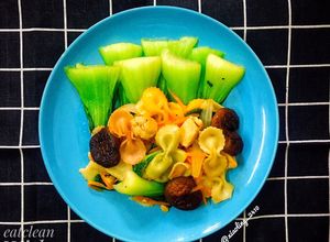 Hình của món Nui rau củ xào ức gà Eatclean.