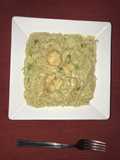 Espaguetis con brócoli y camarones