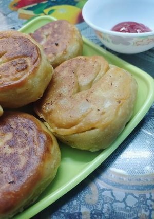 পটেটো পাফড রোল (potato puffed roll recipe in Bengali) রেসিপির প্রধান ছবি
