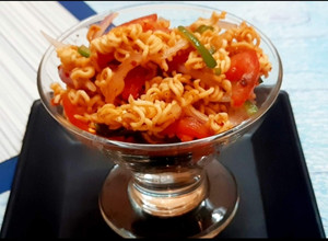 A picture of JHATPAT Maggi BHEL | INSTANT CHINESE BHEL.