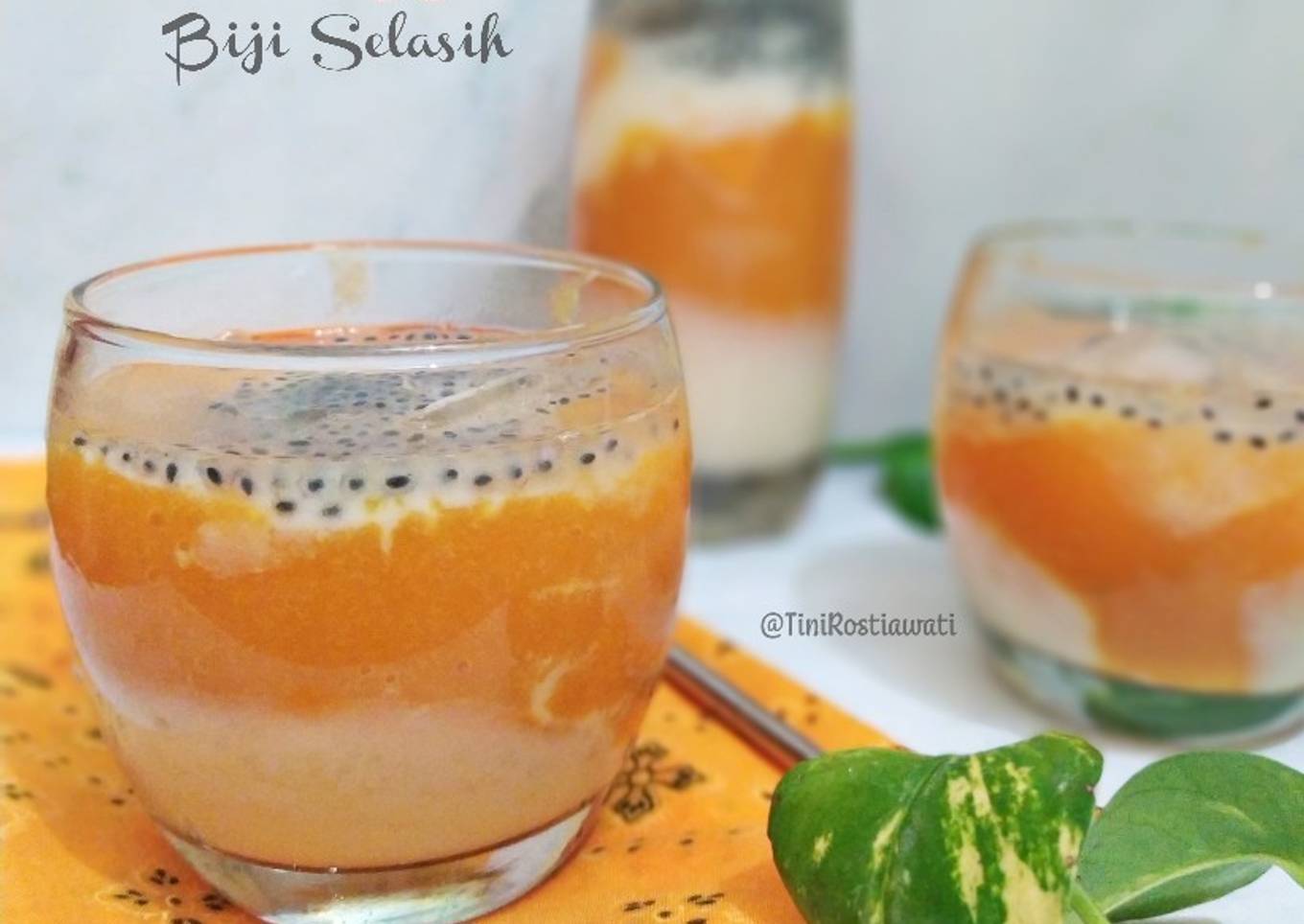 Jus Mangga Biji Selasih