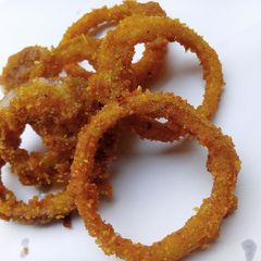 A picture of Onion Crispy Rings.
