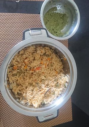Vegetable biriyani and mint chutney செய்முறை முக்கிய புகைப்படம்