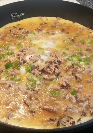 Hình của món Trứng chiên thịt bằm.