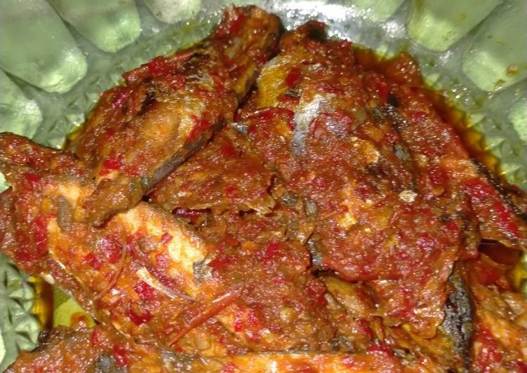 1) Sambal ikan tongkol