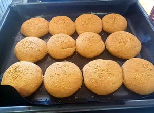 Una foto de Panecillos de espelta con leche de almendras