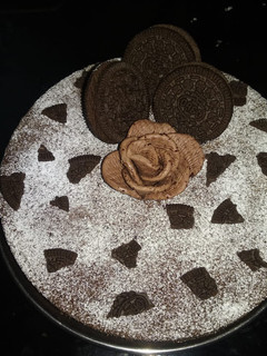 ओरियो केक (oreo cake recipe in Hindi) रेसिपी मुख्य फोटो