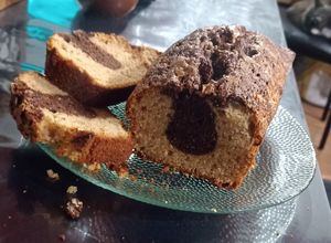 Una foto de Budín marmolado integral